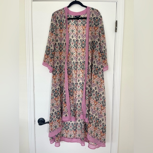 Torrid Midi Kimono Plus Size 2X‎ 2 Pink Open Front Medallion Chiffon 3/4 Sleeve - Picture 1 of 8